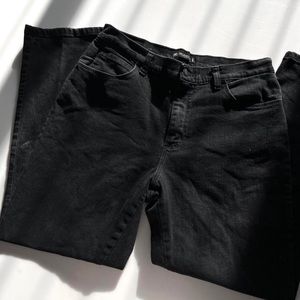lee’s relaxed straight leg black jeans 30x27